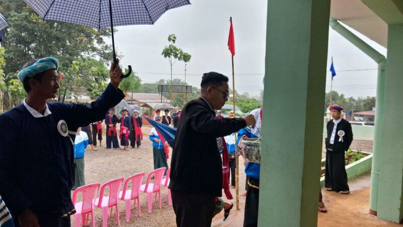 တောင်ကြီးမြို့နယ် အခြေခံပညာအလယ်တန်းကျောင်း(ခွဲ) ပုံဆွေပင်၌ ၂၀၂၆-၂၀၂၇ ပညာသင်နှစ် ပညာရည်ချွန်ဆုပေးပွဲနှင့် ကျောင်းဆောင်သစ် လွှဲပြောင်းပေးအပ်ပွဲ ကျင်းပ