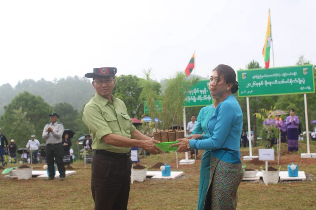 လွိုင်လင်ခရိုင်၊ ရတနာစည်တပ်ဦး စာသင်တိုက်၌၂ဝ၂၆ခုနှစ် မိုးရာသီ သစ်ပင်စိုက်ပျိုးပွဲအခမ်းနားကျင်းပ