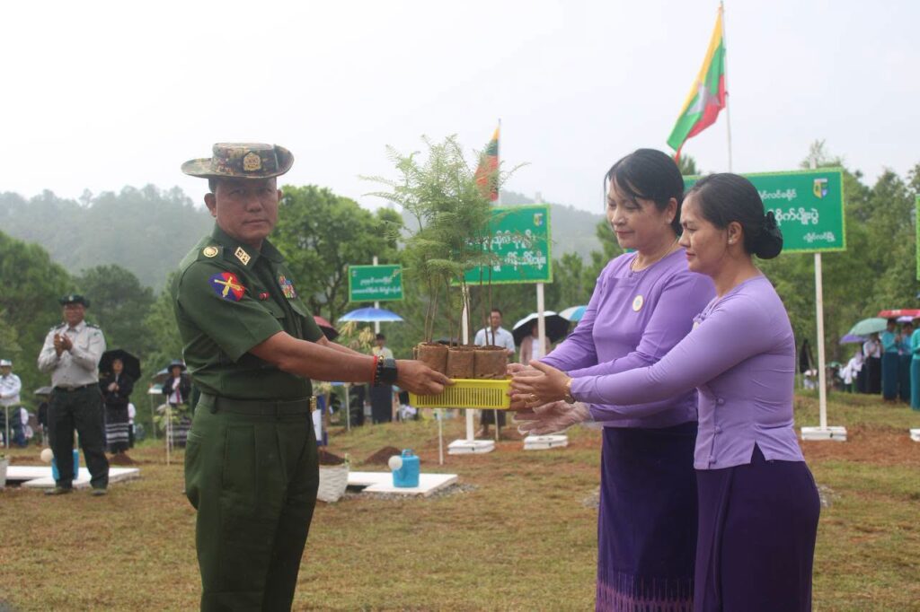 လွိုင်လင်ခရိုင်၊ ရတနာစည်တပ်ဦး စာသင်တိုက်၌၂ဝ၂၆ခုနှစ် မိုးရာသီ သစ်ပင်စိုက်ပျိုးပွဲအခမ်းနားကျင်းပ