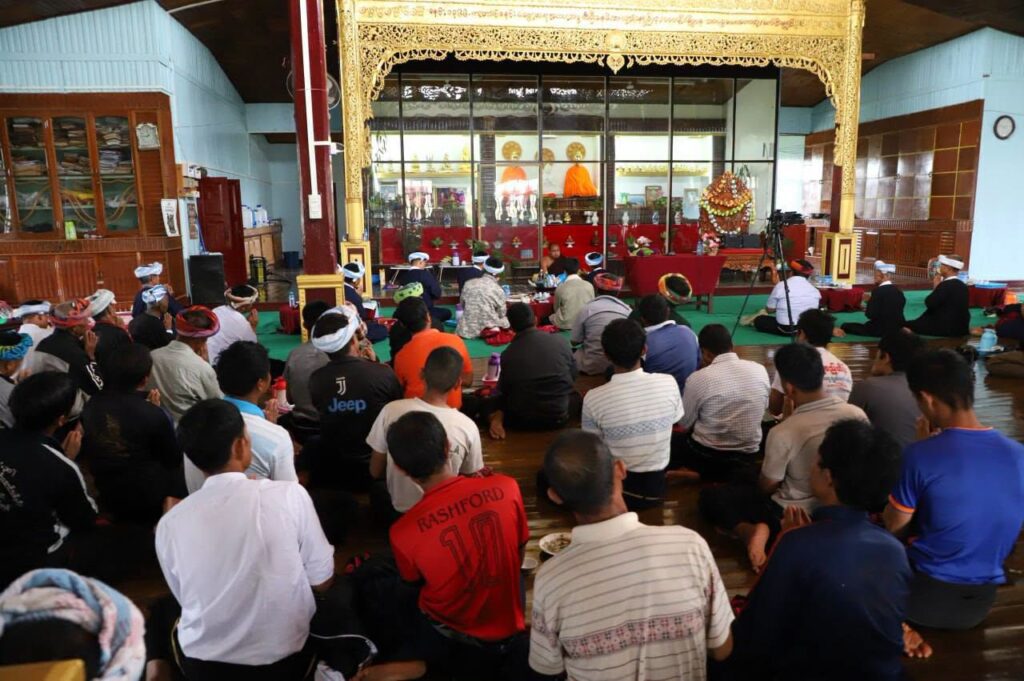 တောင်ကြီးမြို့နယ် ပြည်နယ်လွှတ်တော်ကိုယ်စားလှယ်များနှင့် ပင်တွန်ကျေးရွာအုပ်စု ဒေသခံပြည်သူများ တွေ့ဆုံ