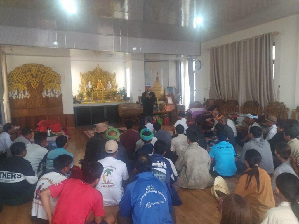 လွိုင်လင်မြို့နယ်၊ ပြည်နယ်လွှတ်တော် ကိုယ်စားလှယ် ခွန်သက်နိုင် မိုင်းပွန်မြို့၌ လူထုနှင့် ကွင်းဆင်းတွေ့ဆုံ