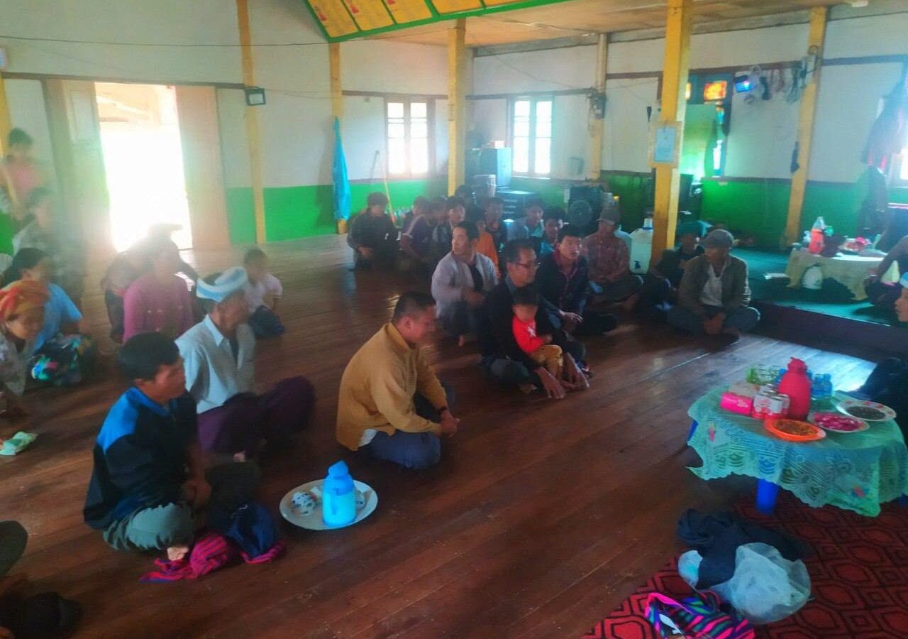လွိုင်လင်မြို့နယ်၊ ပြည်နယ်လွှတ်တော် ကိုယ်စားလှယ် ခွန်သက်နိုင် မိုင်းပွန်မြို့၌ လူထုနှင့် ကွင်းဆင်းတွေ့ဆုံ