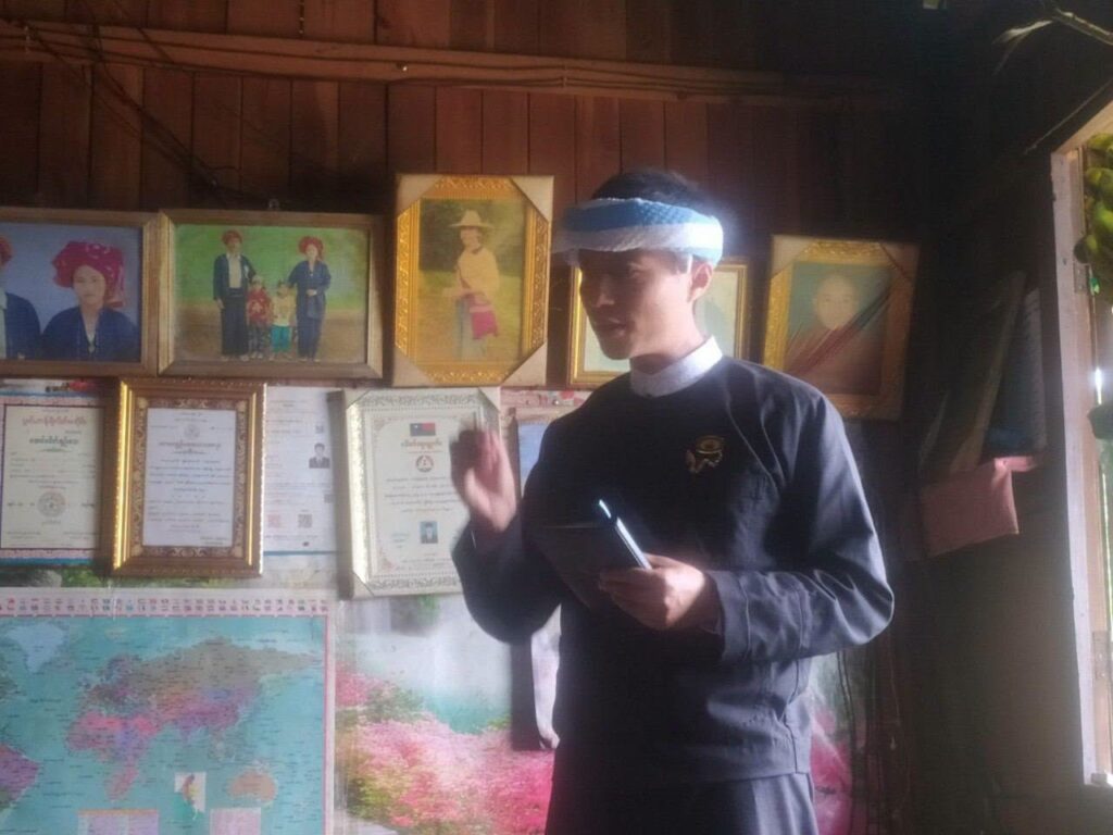 လွိုင်လင်မြို့နယ်၊ ပြည်နယ်လွှတ်တော် ကိုယ်စားလှယ် ခွန်သက်နိုင် မိုင်းပွန်မြို့၌ လူထုနှင့် ကွင်းဆင်းတွေ့ဆုံ