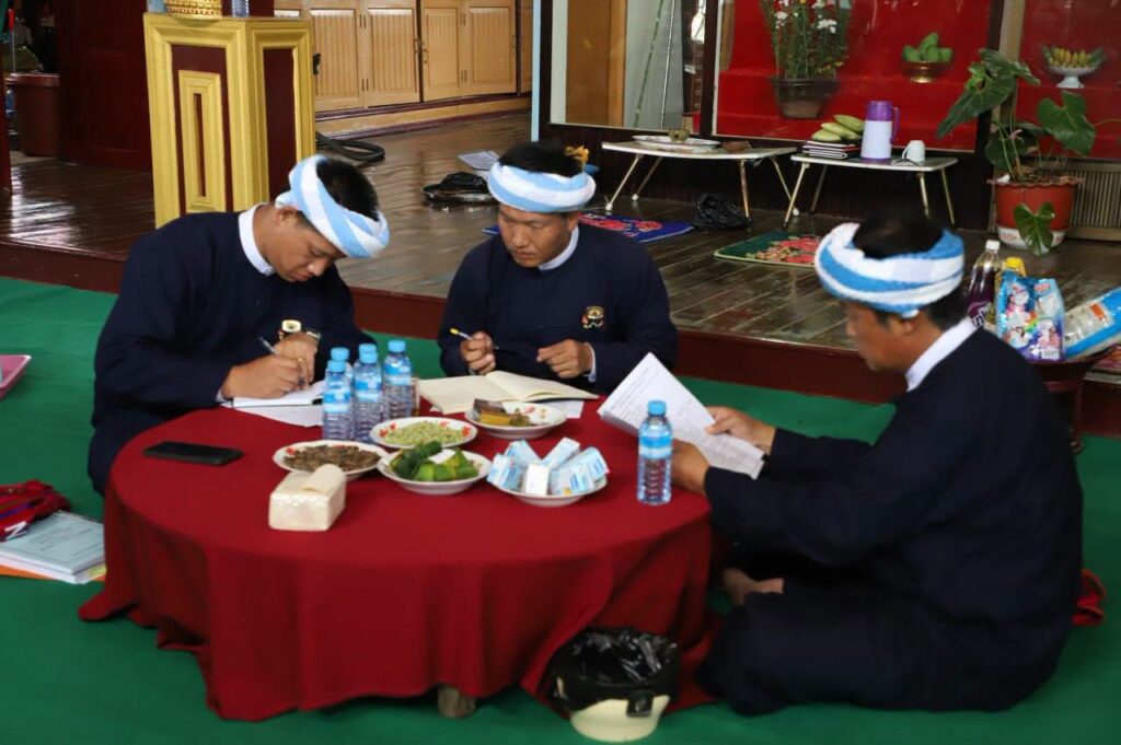 တောင်ကြီးမြို့နယ် ပြည်နယ်လွှတ်တော်ကိုယ်စားလှယ်များနှင့် ပင်တွန်ကျေးရွာအုပ်စု ဒေသခံပြည်သူများ တွေ့ဆုံ