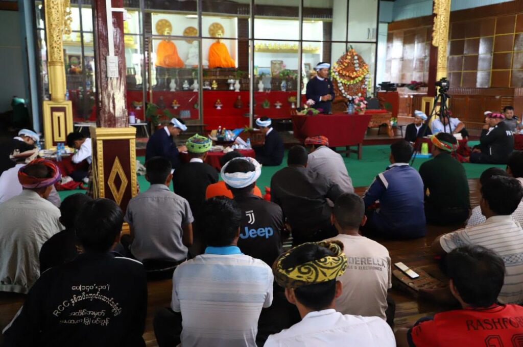 တောင်ကြီးမြို့နယ် ပြည်နယ်လွှတ်တော်ကိုယ်စားလှယ်များနှင့် ပင်တွန်ကျေးရွာအုပ်စု ဒေသခံပြည်သူများ တွေ့ဆုံ