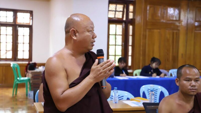 ဖေႏကသွဥ်ထူႏနွောင်ꩻ ပအိုဝ်ႏဘီအေအတန်ꩻတွမ်ႏ အမ်အေအတန်ꩻနဝ်ꩻ ဗွေႏသံႏဃာႏသီးအွဥ်ငါခြိ့ꩻထူႏ မာꩻလွေꩻ နောင်တောင်ꩻ ဗုဒ္ဓကောလိပ် ပညာႏရေꩻ ပွယ်ꩻအုံကွံ
