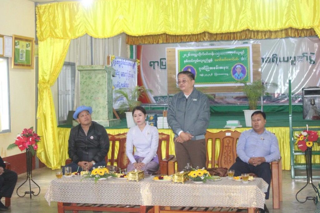 ရှမ်းပြည်နယ်အစိုးရအဖွဲ့နှင့် ပြည်နယ်လွှတ်တော် ဒုတိယဥက္ကဋ္ဌတို့ ပင်လုံမြို့ရှိ စာသင်ကျောင်းများနှင့် တိုက်နယ်ဆေးရုံသို့ ကွင်းဆ