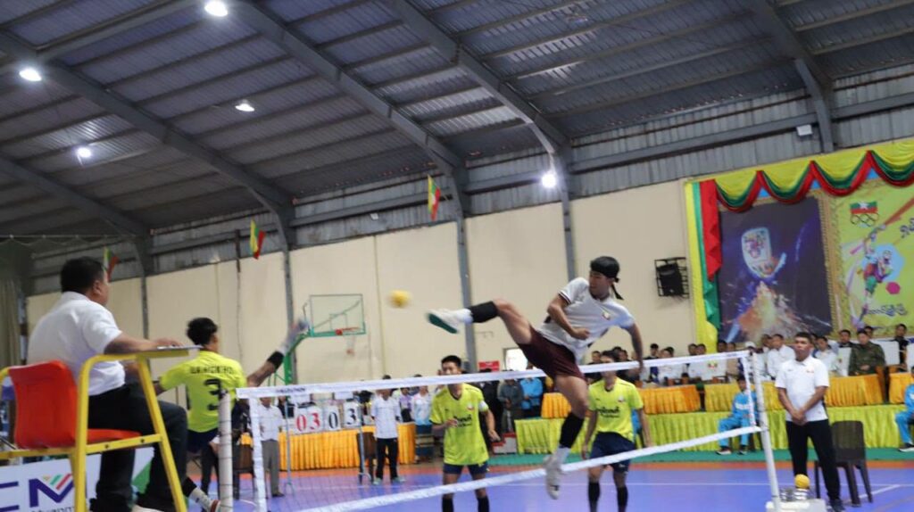 ရှမ်းပြည်နယ်ဝန်ကြီးချုပ်ဖလား အသက်(၂၃) နှစ်အောက် မြို့နယ်အလိုက် ပိုက်ကျော်ခြင်းပြိုင်ပွဲ ဆုချီးမြှင့်