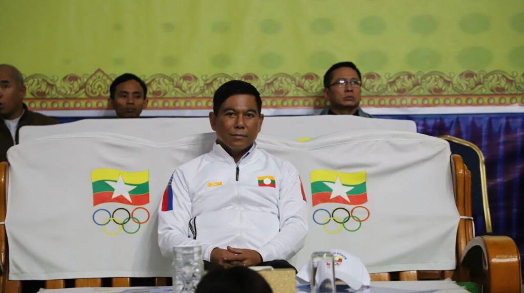 ရှမ်းပြည်နယ်ဝန်ကြီးချုပ်ဖလား အသက်(၂၃) နှစ်အောက် မြို့နယ်အလိုက် ပိုက်ကျော်ခြင်းပြိုင်ပွဲ ဆုချီးမြှင့်