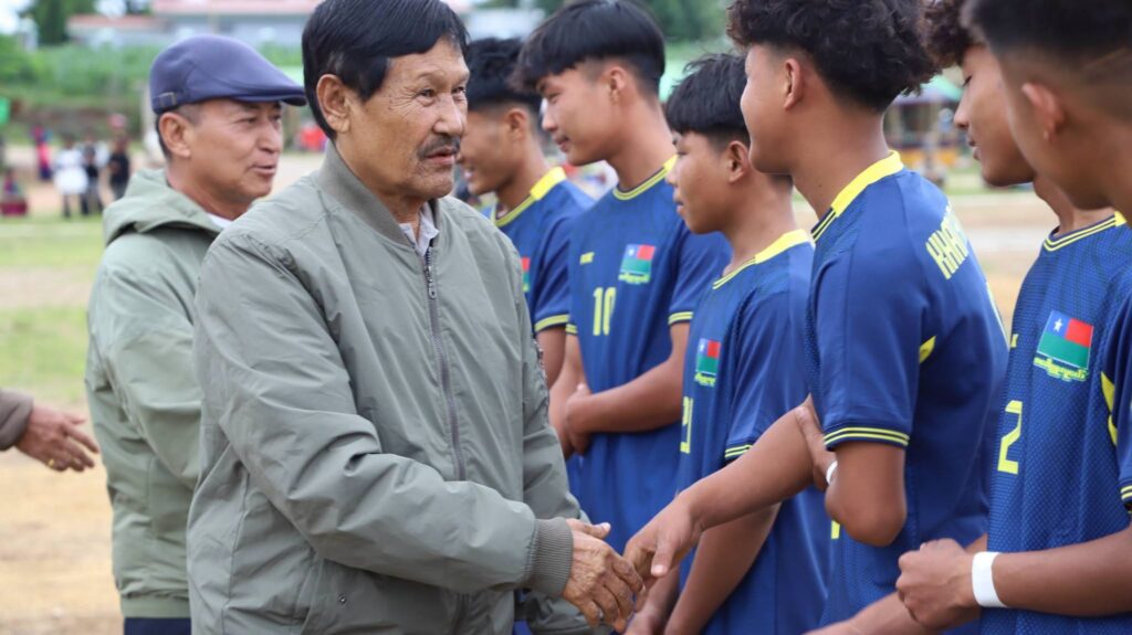 (၈)ကြိမ်မြောက် ခွန်ဖါဖြားဗွာခမ်းဖလား ဗိုလ်ချုပ်ချန်ဇုံကွင်း (နားဘောင်) ဘောလုံးပြိုင်ပွဲ ဖွင့်ပွဲအခမ်းအနား ကျင်းပ