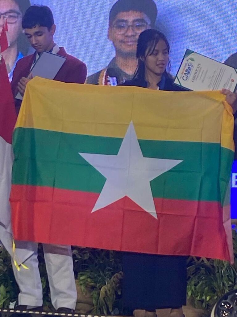 ပအိုဝ်းတိုင်းရင်းသူ မနန်းအေးမြတ်မွန် ASEAN+3 လူငယ်သိပ္ပံပြိုင်ပွဲတွင် တတိယဆု ဆွတ်ခူး