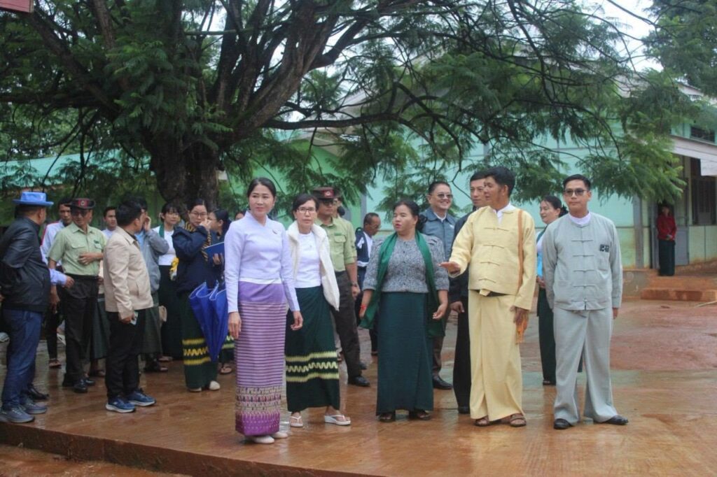 ရှမ်းပြည်နယ်အစိုးရအဖွဲ့နှင့် ပြည်နယ်လွှတ်တော် ဒုတိယဥက္ကဋ္ဌတို့ ပင်လုံမြို့ရှိ စာသင်ကျောင်းများနှင့် တိုက်နယ်ဆေးရုံသို့ ကွင်းဆ