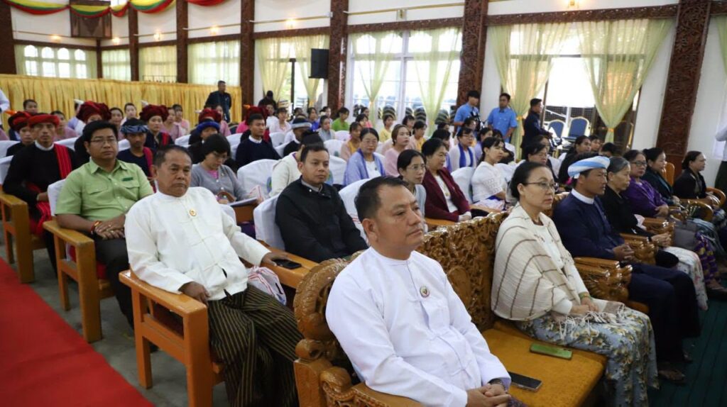 စီမံကိန်းအောင်မြင်ရေးနှင့် ကျေးလက်ပြည်သူများ၏ လူမှုစီးပွားဘဝ မြင့်မားရေးအတွက်ရှမ်းပြည်နယ်ဝန်ကြီးချုပ်ဦးစိုင်းထိန်စိုး က အလေး