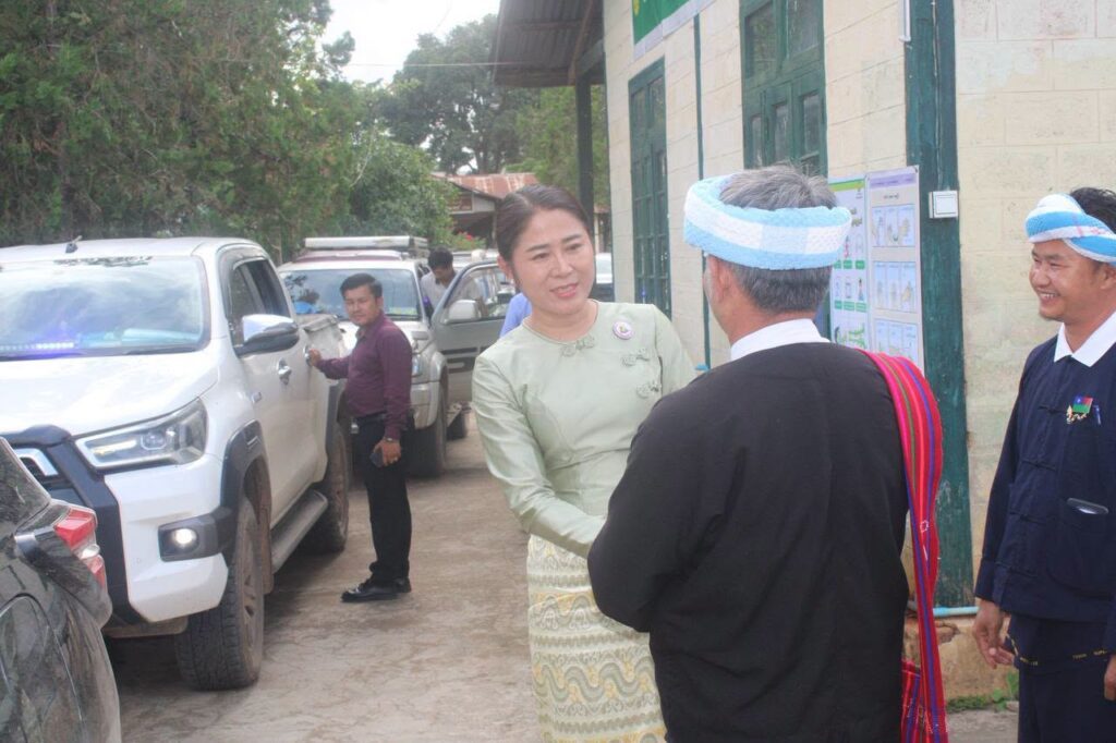 မိုင်းပွန်မြို့တွင် ကျန်းမာရေးနှင့် ပညာရေးဖွံ့ဖြိုးတိုးတက်ရေးလုပ်ငန်းများကို ပြည်နယ်လူမှုရေးရာဝန်ကြီး ဒေါ်နန်းခမ်းလူ ကွင်းဆင်