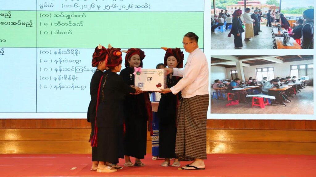 စီမံကိန်းအောင်မြင်ရေးနှင့် ကျေးလက်ပြည်သူများ၏ လူမှုစီးပွားဘဝ မြင့်မားရေးအတွက်ရှမ်းပြည်နယ်ဝန်ကြီးချုပ်ဦးစိုင်းထိန်စိုး က အလေး