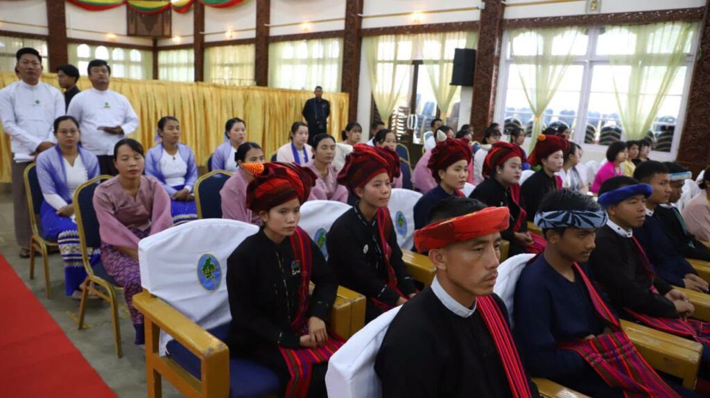 စီမံကိန်းအောင်မြင်ရေးနှင့် ကျေးလက်ပြည်သူများ၏ လူမှုစီးပွားဘဝ မြင့်မားရေးအတွက်ရှမ်းပြည်နယ်ဝန်ကြီးချုပ်ဦးစိုင်းထိန်စိုး က အလေး
