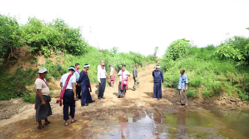 တောင်ကြီးမြို့နယ်ရှိ ကျေးရွာများတွင် ဒေသဖွံ့ဖြိုးရေးလိုအပ်ချက်များကို ပြည်နယ်လွှတ်တော်ကိုယ်စားလှယ်များ ကွင်းဆင်းစစ်တမ်းကောက်ယ