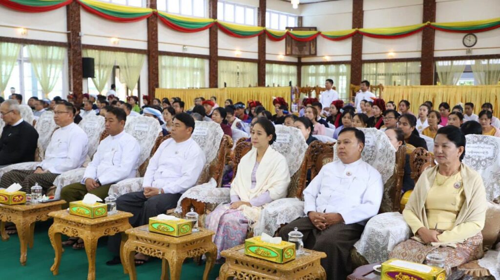 စီမံကိန်းအောင်မြင်ရေးနှင့် ကျေးလက်ပြည်သူများ၏ လူမှုစီးပွားဘဝ မြင့်မားရေးအတွက်ရှမ်းပြည်နယ်ဝန်ကြီးချုပ်ဦးစိုင်းထိန်စိုး က အလေး