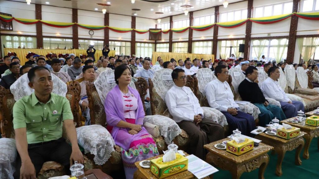 စီမံကိန်းအောင်မြင်ရေးနှင့် ကျေးလက်ပြည်သူများ၏ လူမှုစီးပွားဘဝ မြင့်မားရေးအတွက်ရှမ်းပြည်နယ်ဝန်ကြီးချုပ်ဦးစိုင်းထိန်စိုး က အလေး