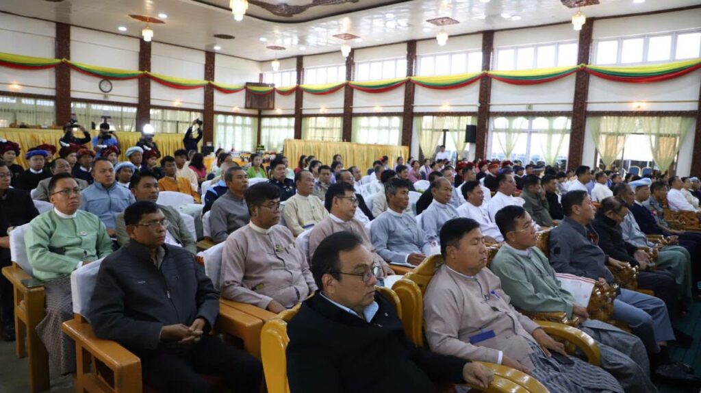 စီမံကိန်းအောင်မြင်ရေးနှင့် ကျေးလက်ပြည်သူများ၏ လူမှုစီးပွားဘဝ မြင့်မားရေးအတွက်ရှမ်းပြည်နယ်ဝန်ကြီးချုပ်ဦးစိုင်းထိန်စိုး က အလေး