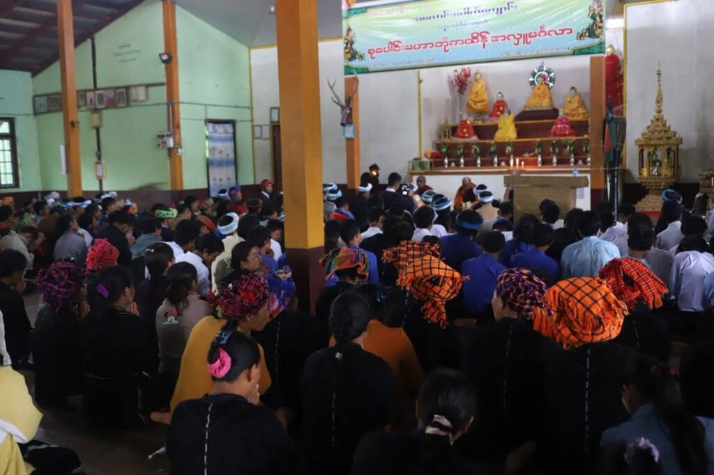 PNO) ပါတီအတွင်းရေးမှူးချုပ် ဦးခွန်သိန်းဖေနှင့်လွတ်တော်ကိုယ်စားလှယ်အဖွဲ့ ပင်လောင်း–ကလော–ရမဲသင်းနယ်စပ် အလောင်းတော်ပေါက်ဒေသရှိ ပ