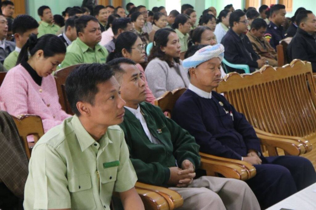 ပင်လောင်းမြို့နယ်၌ ရပ်ကွက်နှင့် ကျေးရွာအုပ်စု အုပ်ချုပ်ရေးမှူးများ၏ လုပ်ငန်းစွမ်းဆောင်ရည်မြှင့်တင်ရေး သင်တန်းဆင်းပွဲ အခမ်းအနာ