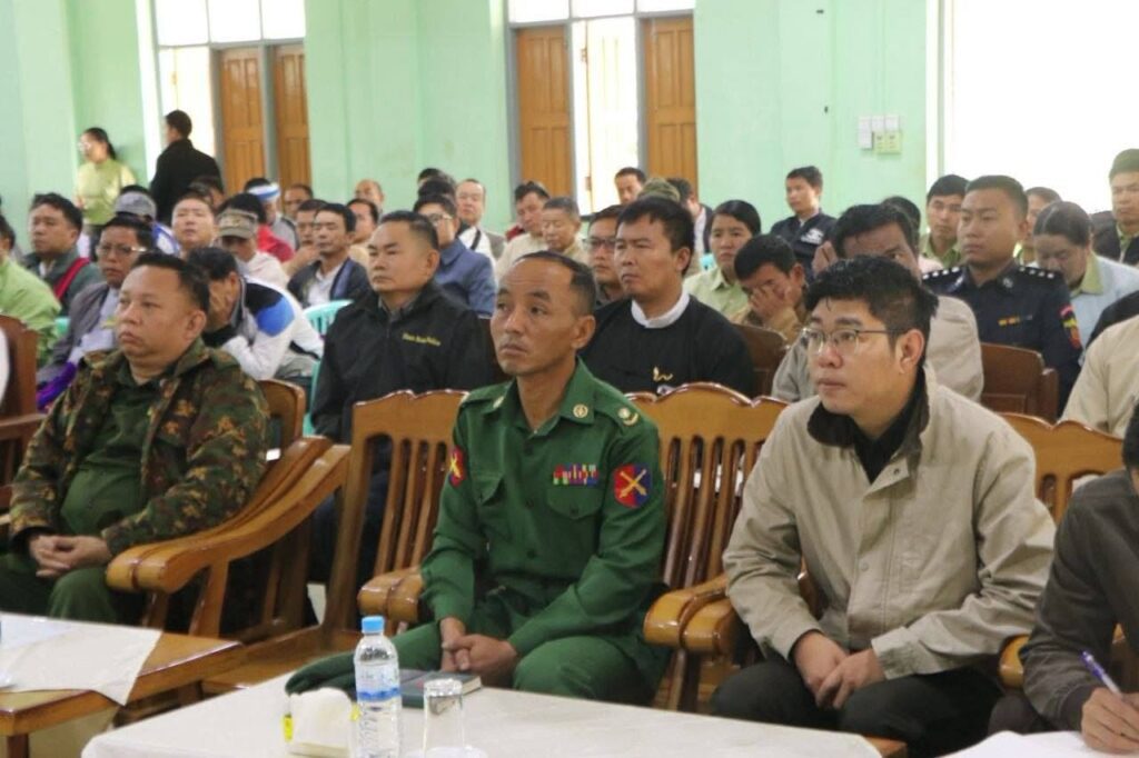 ပင်လောင်းမြို့နယ်၌ ရပ်ကွက်နှင့် ကျေးရွာအုပ်စု အုပ်ချုပ်ရေးမှူးများ၏ လုပ်ငန်းစွမ်းဆောင်ရည်မြှင့်တင်ရေး သင်တန်းဆင်းပွဲ အခမ်းအနာ