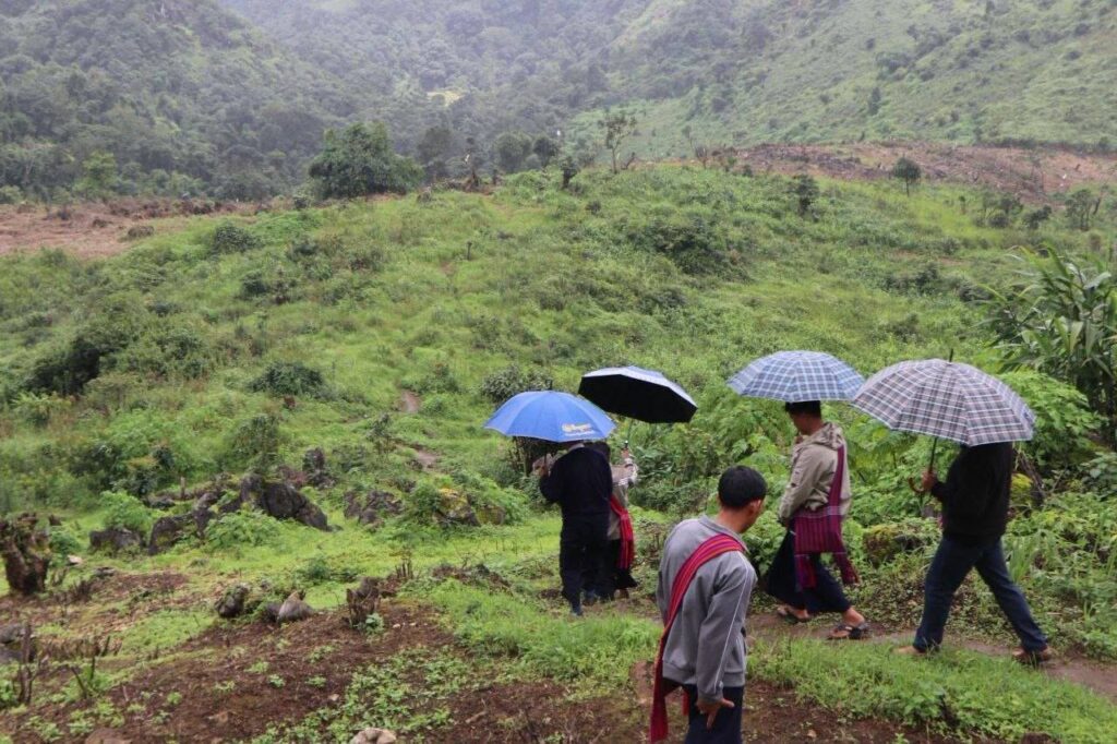 ကျေးရွာပြောင်းရွှေ့၍ ပြန်လည်တည်ဆောက်ရန် လျာထားမြေများအား ပအိုဝ်းကိုယ်ပိုင်အုပ်ချုပ်ခွင့်ရဒေသ ဦးစီးဥက္ကဋ္ဌ ဦးခွန်ဖိုးစိန် ကွင်