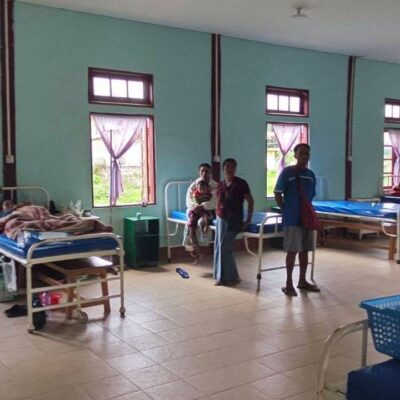 Doctor Reports Mongpan Township Hospital’s Needs to Pyithu Hluttaw Representative U Khun Aung San
