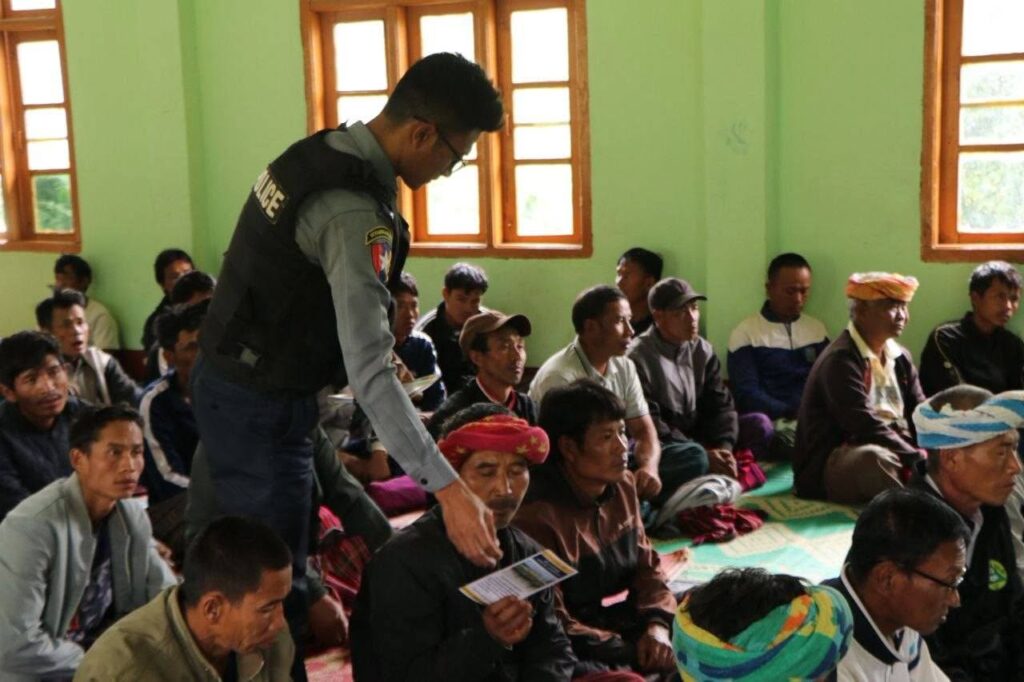 ပင်လောင်းမြို့နယ်၌ ပြည်သူ့စစ်မှုထမ်းဥပဒေဆိုင်ရာ ထပ်ဆင့်ရှင်းလင်းဟောပြောပွဲ ကျင်းပ