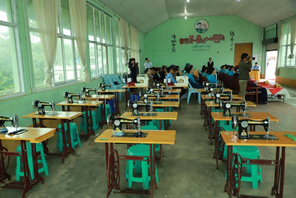 နည်းပညာနှင့် အခွင့်အရေးများကို အကျိုးရှိစွာ အသုံးချပြီး ကိုယ်ပိုင်လုပ်ငန်းထူထောင်ကာ အောင်မြင်သည့် အသေးစားလုပ်ငန်းရှင်များ ဖြစ