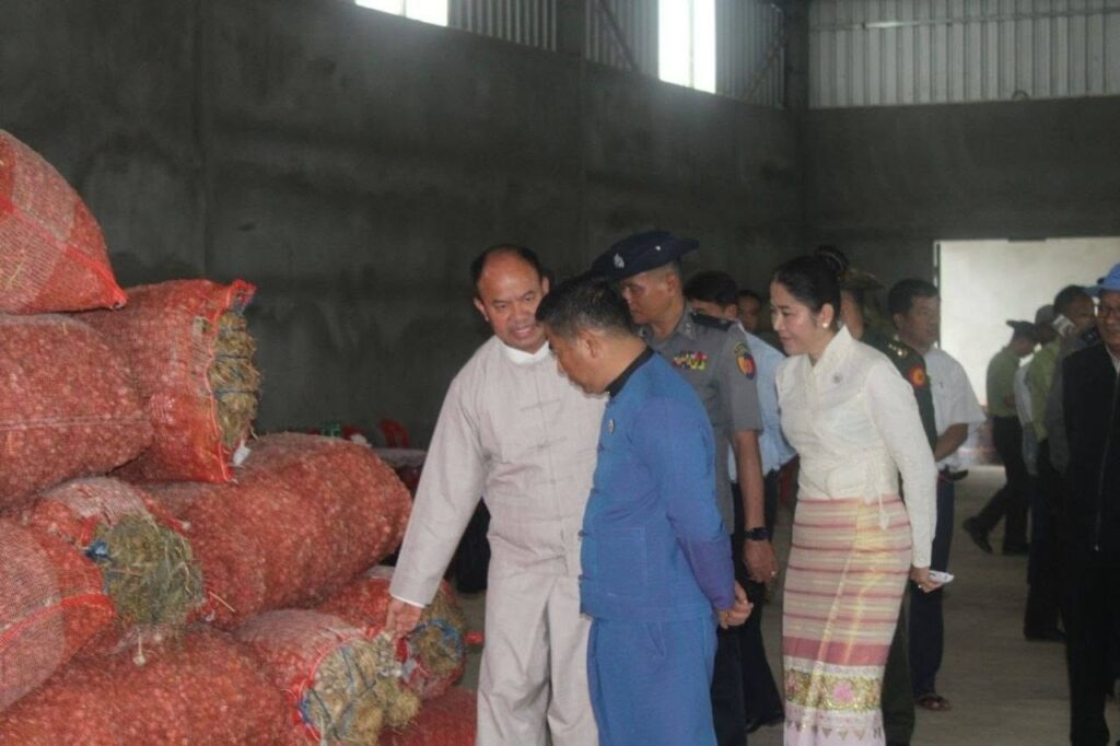 ရှမ်းပြည်နယ်ဝန်ကြီးချုပ် ဦးစိုင်းထိန်စိုး လဲချားမြို့နယ်ရှိ ဒေသဖွံ့ဖြိုးရေးလုပ်ငန်းများအား လှည့်လည်ကြည့်ရှုစစ်ဆေး