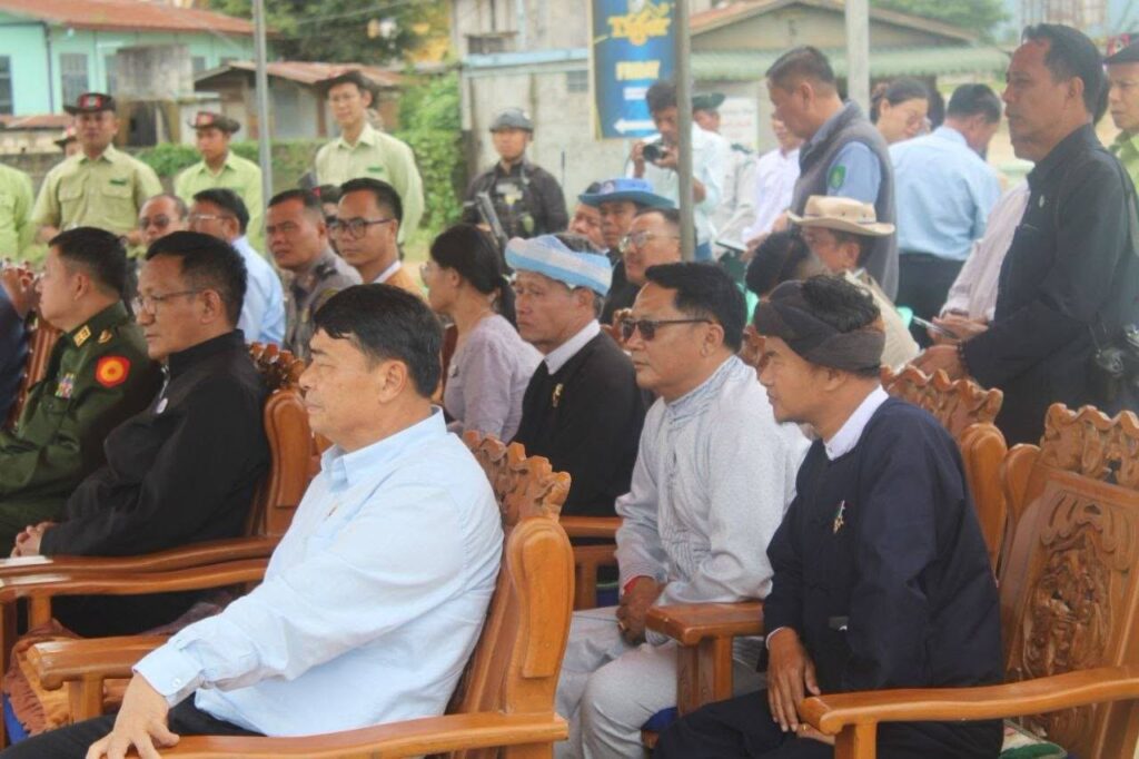 ရှမ်းပြည်နယ်ဝန်ကြီးချုပ် ဦးစိုင်းထိန်စိုး လဲချားမြို့နယ်ရှိ ဒေသဖွံ့ဖြိုးရေးလုပ်ငန်းများအား လှည့်လည်ကြည့်ရှုစစ်ဆေး